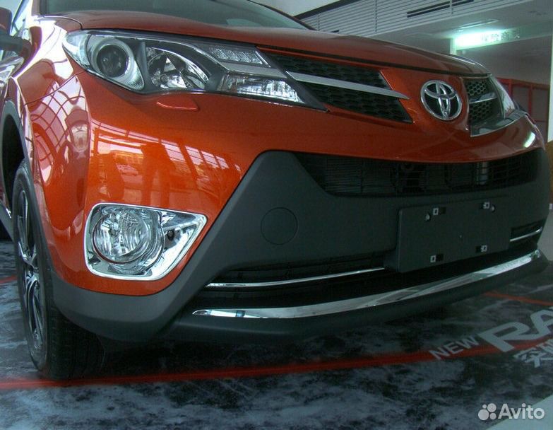 Накладки на передние птф Toyota Rav4 (2013-2015)