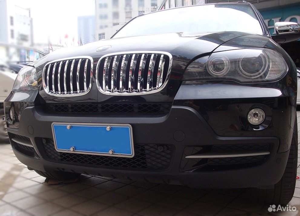 Накладка на решетку радиатора BMW X5 (2010-2013)