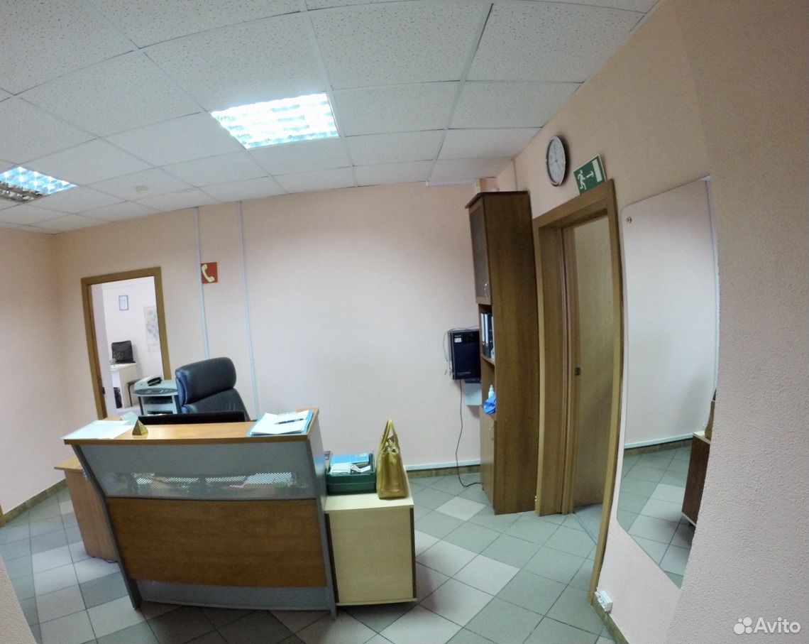 Авито помещения работа. Связной рыльск фото аренда помещения авито. Торговое помещение 100 кв. Офис авито в москве фото. Нарвская 56.