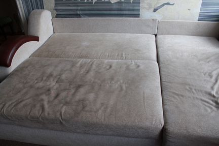 Чистка ковров и мягкой мебели (не Кирби )