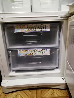 Продам двухкамерный холодильник indesit Б/У