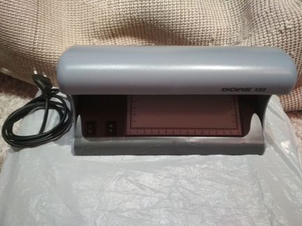 Ультрафиолетовый детектор банкнот Dors 130