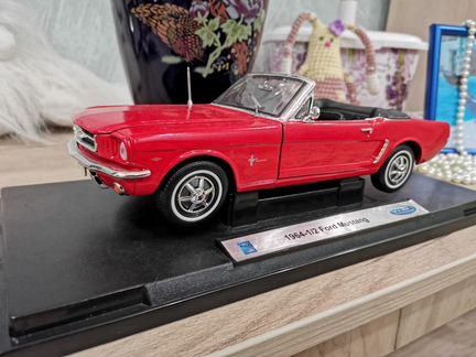 1:18 Ford Mustang 1964