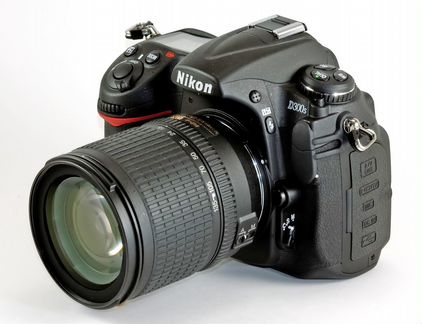 Nikon D300S kit 18-200