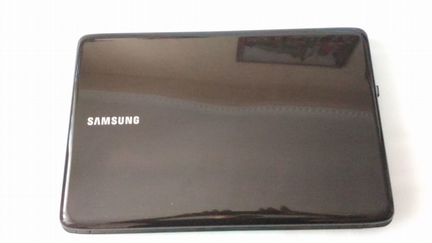 Ноутбук Samsung.Диагональ 15,6 дюймов