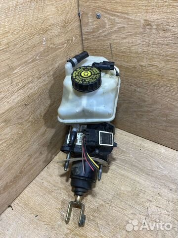 Главный тормозной цилиндр Mercedes W211 V14