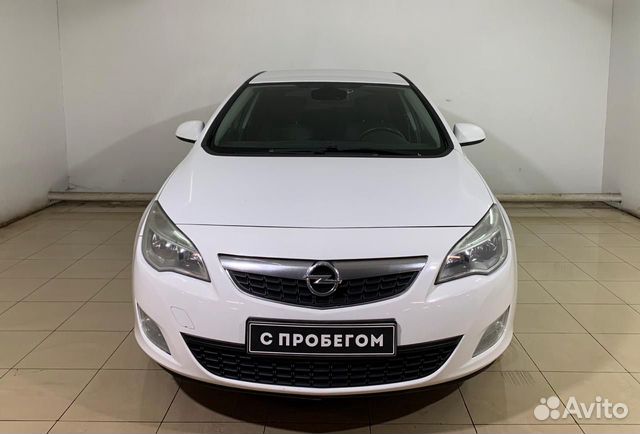 Opel Astra `2012