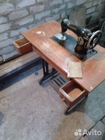 Швейная машинка подольская ножная