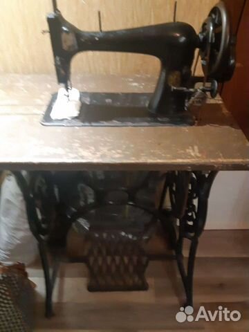 Швейная машина Singer