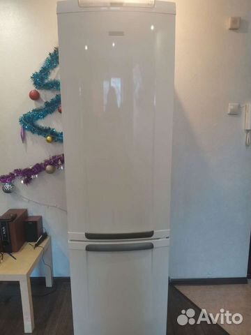 Продам холодильник Electrolux бу