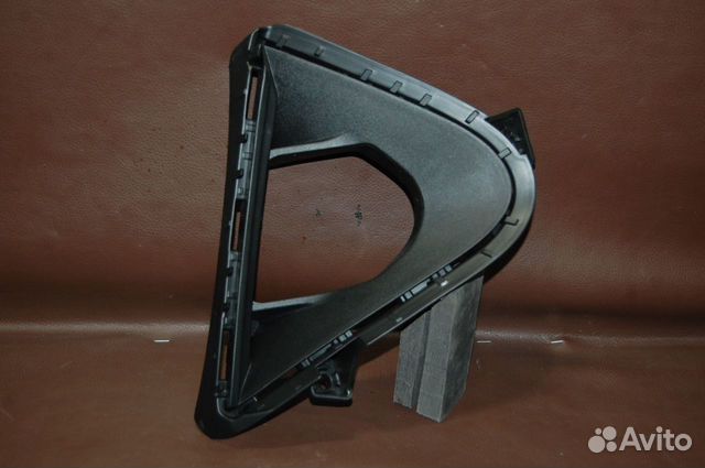 Накладка фары противотуманной правой Hyundai Sola