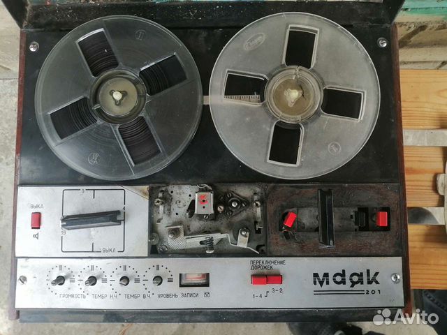 Катушечный магнитофон