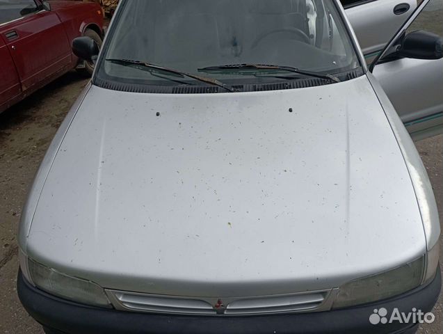 Mitsubishi Lancer 1.6 МТ, 1996, 300 350 км