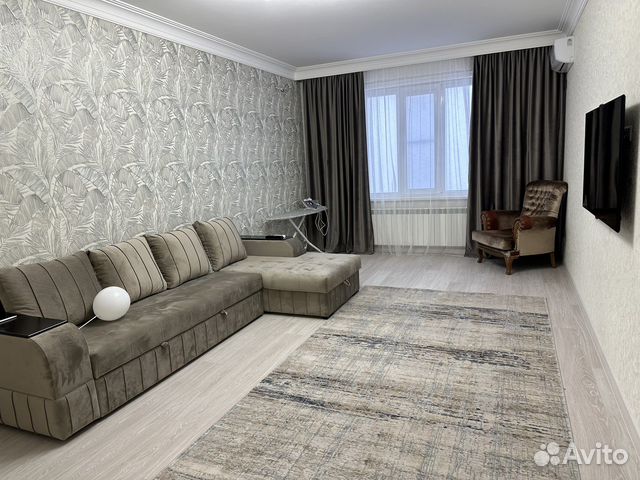 

3-к. квартира, 130 м², 2/5 эт.