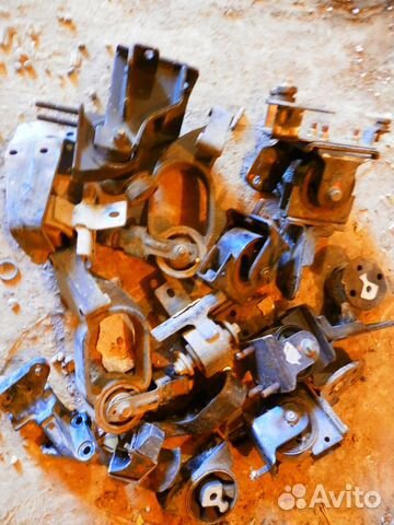 Подушки двигателя на Лифан Бриз 1.3 1.6