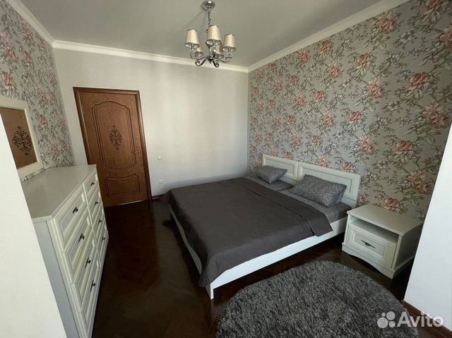 

2-к. квартира, 68 м², 7/10 эт.