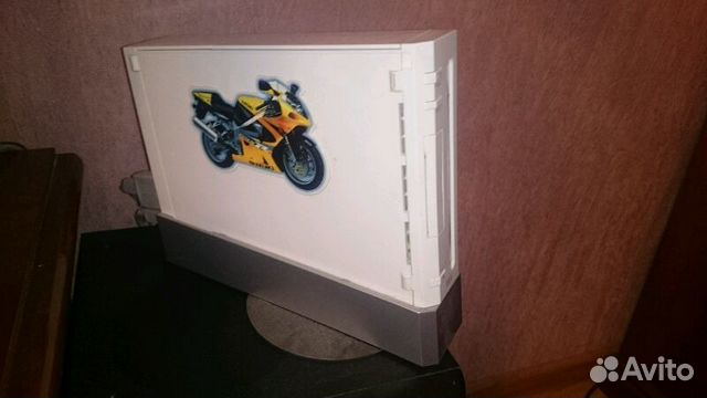 Nintendo Wii (белая) Nintendo Wii (белая)