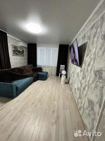 

2-к. квартира, 65 м², 3/5 эт.