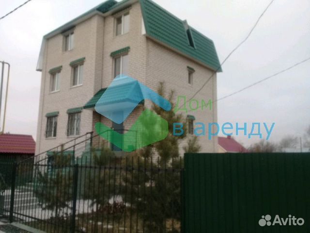 

Коттедж 300 м² на участке 14 сот.