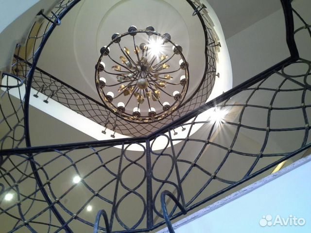 

Коттедж 1024 м² на участке 35 сот.