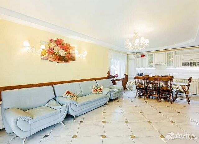 

Дом 240 м² на участке 7 сот.