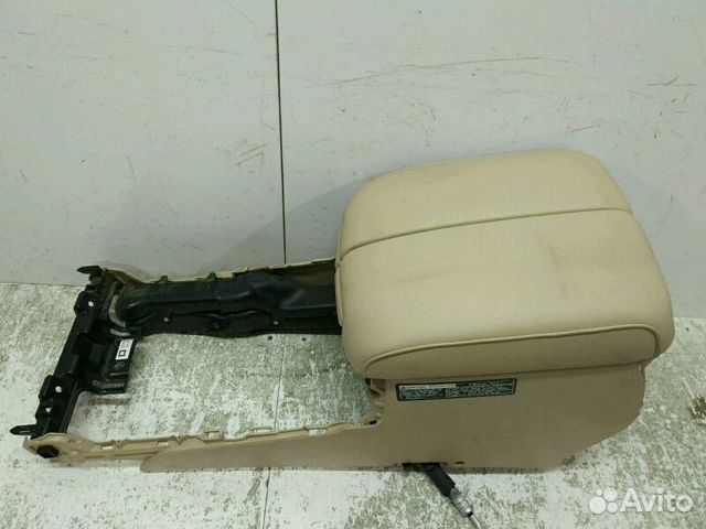 Подлокотник с холодильником Toyota Land Cruiser 20