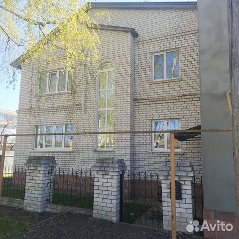 

Дом 200 м² на участке 10 сот.