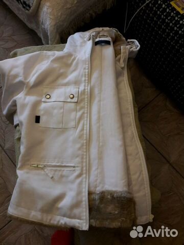 Белая осенняя курточка Белая осенняя курточка