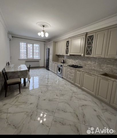 

2-к. квартира, 100 м², 5/18 эт.