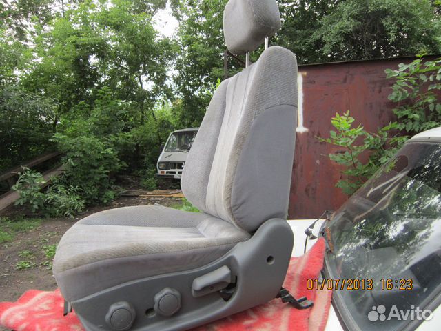 Сиденья откидные для нивы