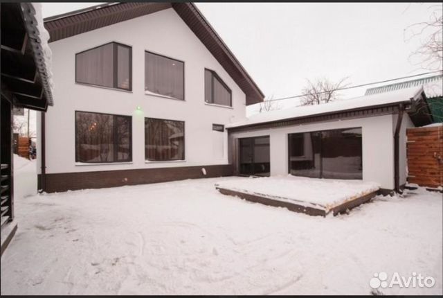 

3-к. коттедж, 200 м²