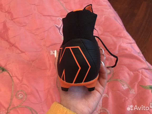 Футбольные бутсы Nike Mercurial