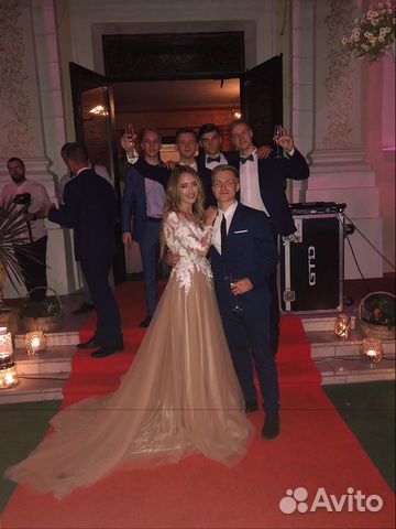 Платье на выпускной, свадебное платье, вечернее пл Платье на выпускной, свадебное платье, вечернее пл