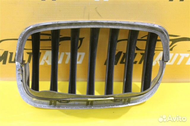 Решетка радиатора передняя правая Bmw X5 E70 Решетка радиатора передняя правая Bmw X5 E70