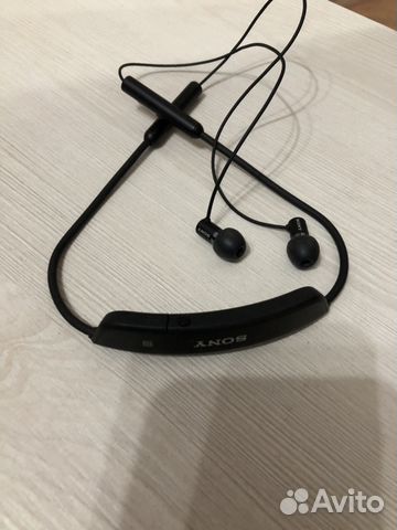 Беспроводные наушники Sony