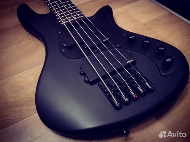 Бас-гитара Schecter Stiletto Stealth-5