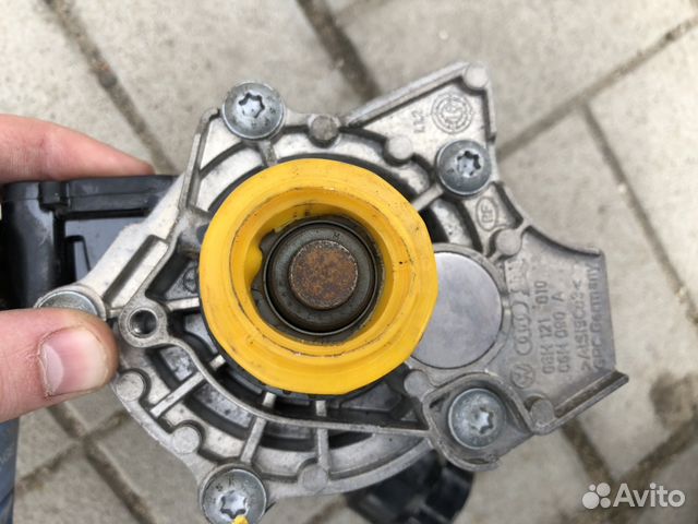 Помпа в сборе 06H121026DN
