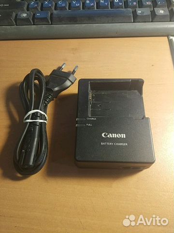 Зарядное устройство Canon
