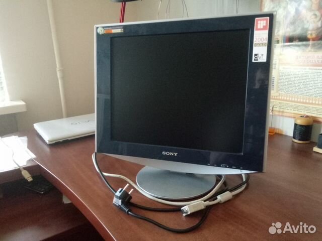 Монитор Sony SDM-HS74