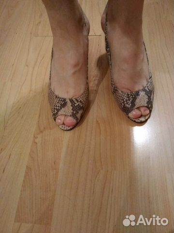 Новые женские босоножки