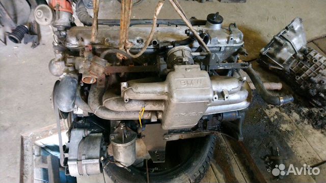 Двигатель m30b28