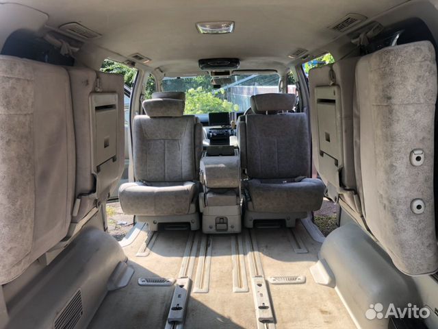 Nissan Elgrand e52 салон