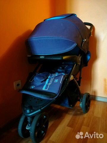 Коляска прогулочная