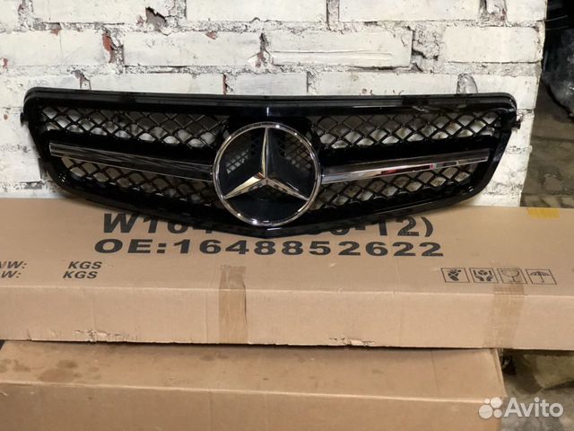 Решетка радиатора Mercedes Benz W204 6.3 AMG chrom Решетка радиатора Mercedes Benz W204 6.3 AMG chrom