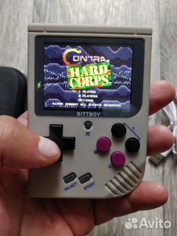Карманная игровая консоль с ретро-играми Карманная игровая консоль с ретро-играми