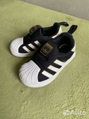 Кроссовки adidas оригинал