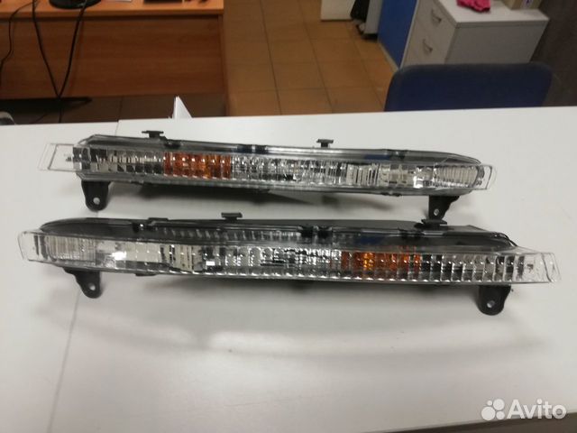 Поворотник ходовой огонь габарит audi Q7 Поворотник ходовой огонь габарит audi Q7