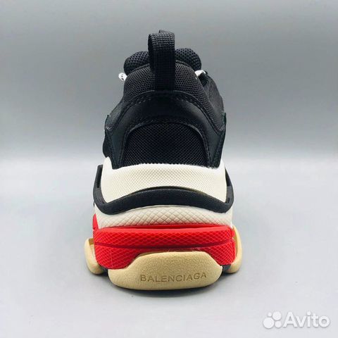 Кроссовки Balenciaga Triple S Кроссовки Balenciaga Triple S