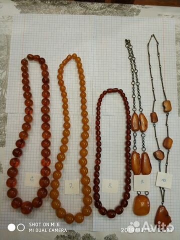 Бабушкины украшения из янтаря