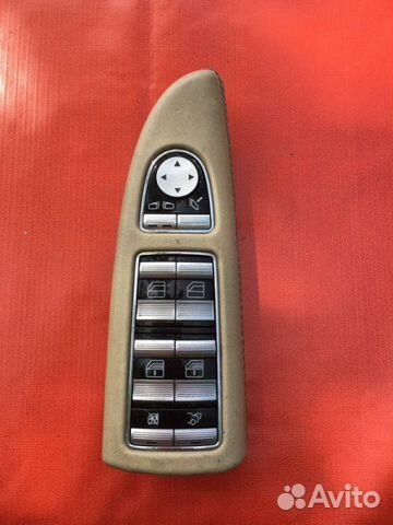 Кнопка стеклоподъемника передняя левая